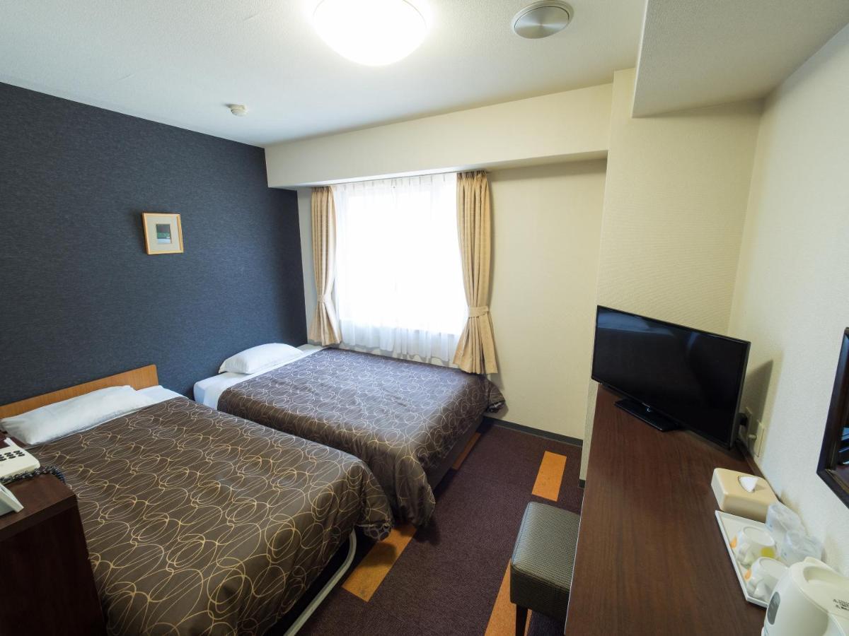 Hotel Shin Осака Экстерьер фото