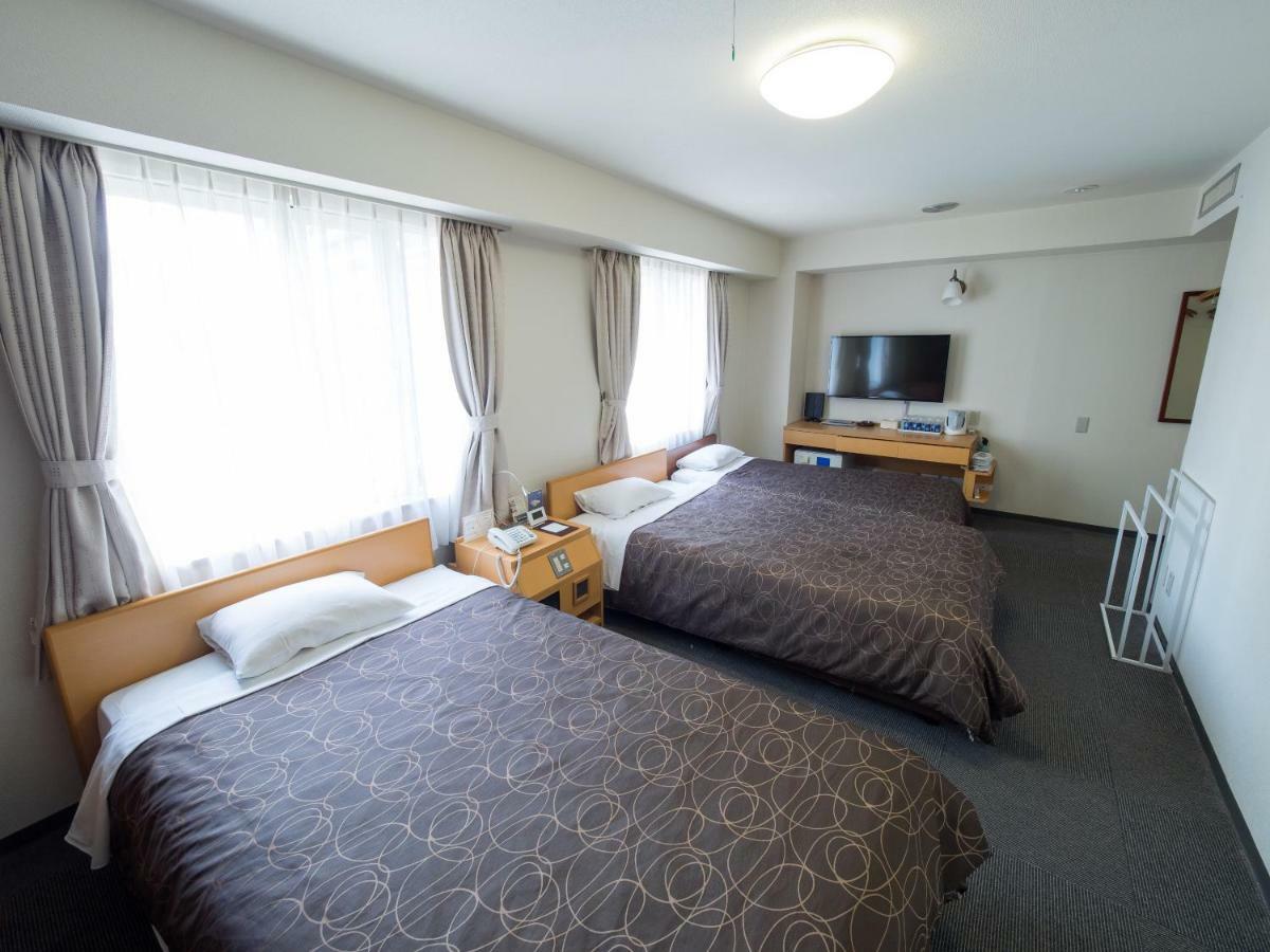 Hotel Shin Осака Экстерьер фото